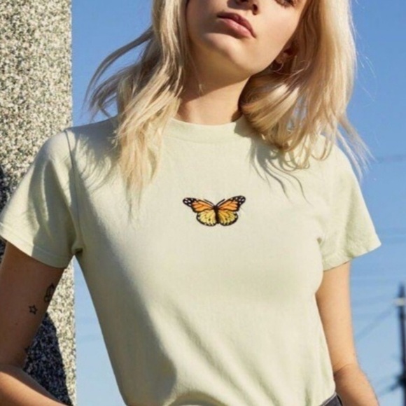 Brandy Melville J. Galt Butterfly Embroidered Cropped Short Sleeve Tee - Picture 1 of 7